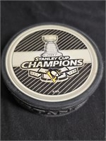 PITTSBURGH PENGUINS Hockey Puck 2017 Stanley Cup