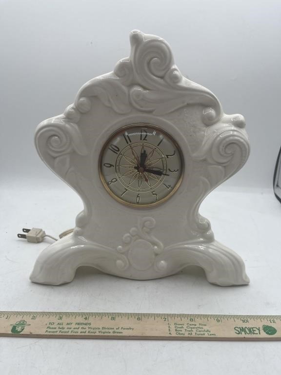Vintage Electric Mantel clock