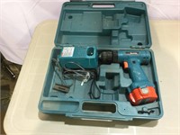Mikita 12volt Drill W/Charger & Case