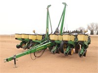 1989 JD 7200 Planter #B301652