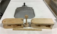 Wooden pie presses w/ metal oven tray