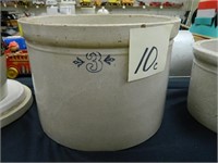 Monmouth Pottery 3 Gal. Squatty Crock