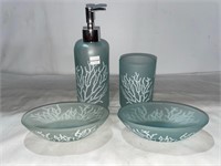 CORAL REEF LOTION DISPENSER, TUMBLER AND 2) SOAP