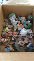 Assorted mice figurines
