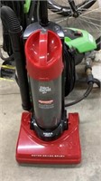 Dirt devil, vacuum cleaner working