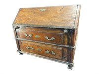 18TH CENT. SALESMAN SAMPLE FRENCH SLANT FRONT DESK