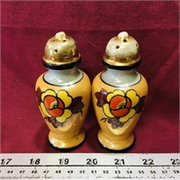 Vintage Salt & Pepper Shakers (Made In Japan)