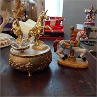 Vtg gold & mirrored musical unicorn & ceramic