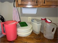 TUPPERWARE, PITCHERS & LUNCH BOX