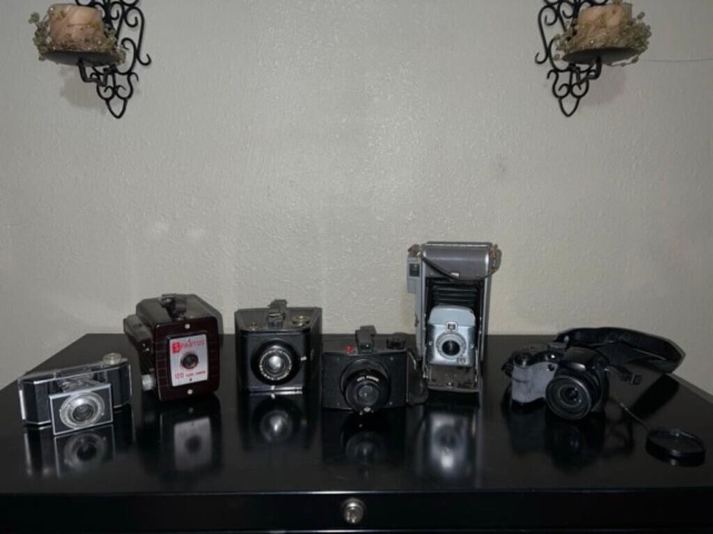 6) VINTAGE CAMERAS