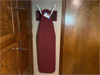 COLLASPIBLE IRONING BOARD