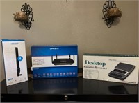 RADIO SHACK DESKTOP CASSETTE RECORDER, LINKSYS