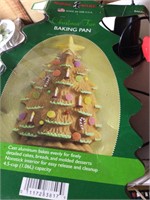 Metal Christmas tree baking pan & coffee maker