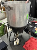 LARGE PROPANE TANK FRYER COOKER