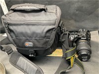 Nikon D3100 Digital camera and bag