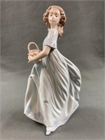 Lladró Figurine, "Spring Enchantment"
