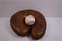 EARLY WILSON LEATHER CATCHER'S GLOVE