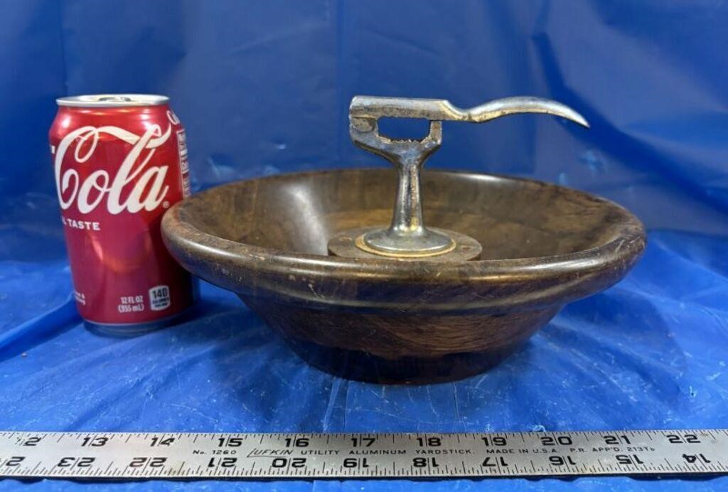 Vtg Wooden Nut Bowl with Cracker