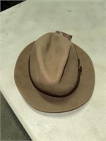 TAN FELT HAT XL