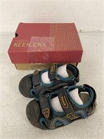 FINAL SALE (WITH SIGN OF USAGE) - SIZE 8 KEEN
