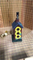 Sunflower birdhouse lamp