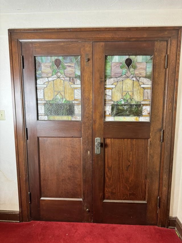 SET 2 Wooden Doors w/Stained Glass Inlay 82x30