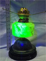 Uranium Victorian Veritas  oil lamp