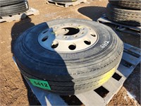 (1) 11R22.5 Tire On Aluminum Rim