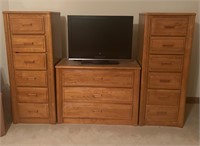 3pc wooden dresser TV NOT INCLUDED