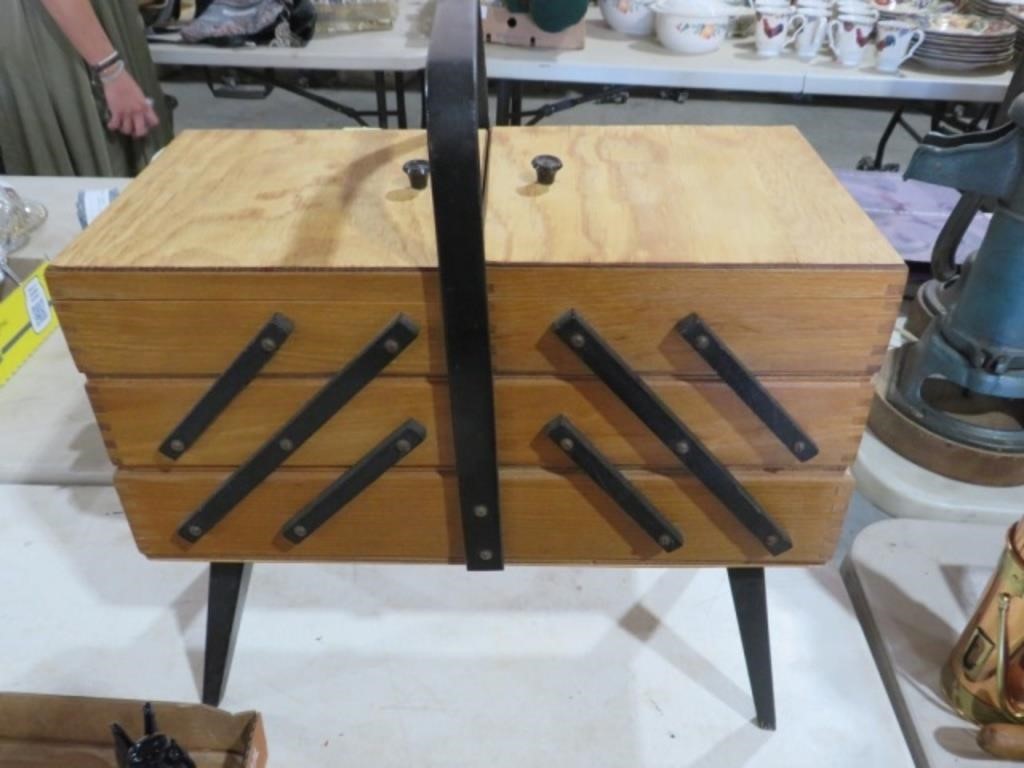 FOLDING SEWING BOX W/CONTENTS