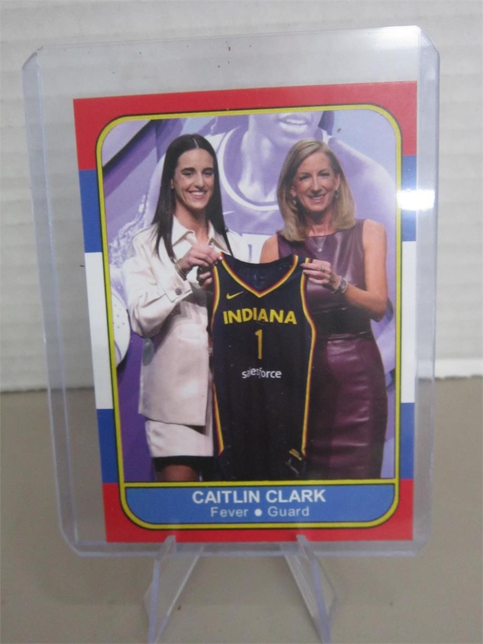 CAITLIN CLARK COLLECTIBLE SPORTCARD