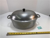Vtg Aluminum Majestic Cookware Pan with Lid