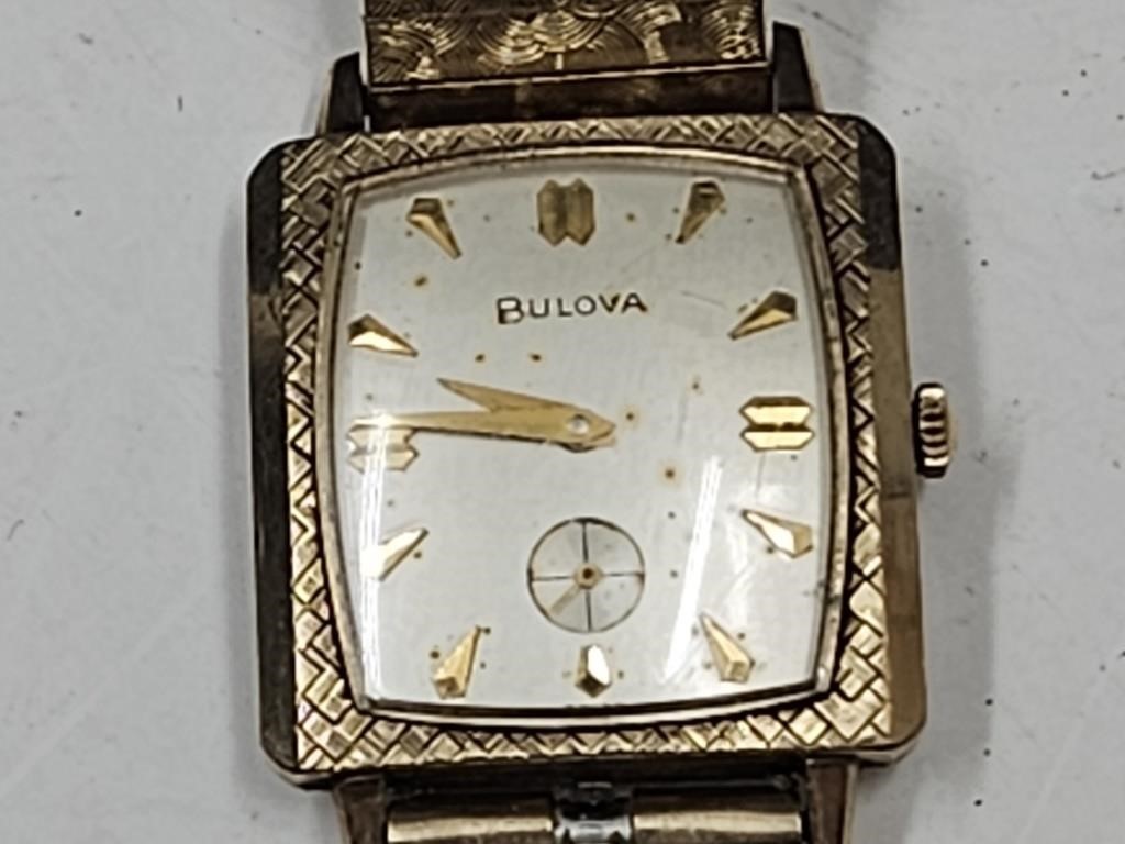 Bulova 17 Jewel Watch RUNS