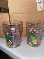 8 plastic Christmas glasses new inbox