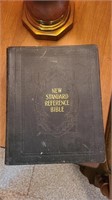 New Large Standard reference bible from 1945