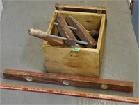 Vintage woodworking tools in box, see pics