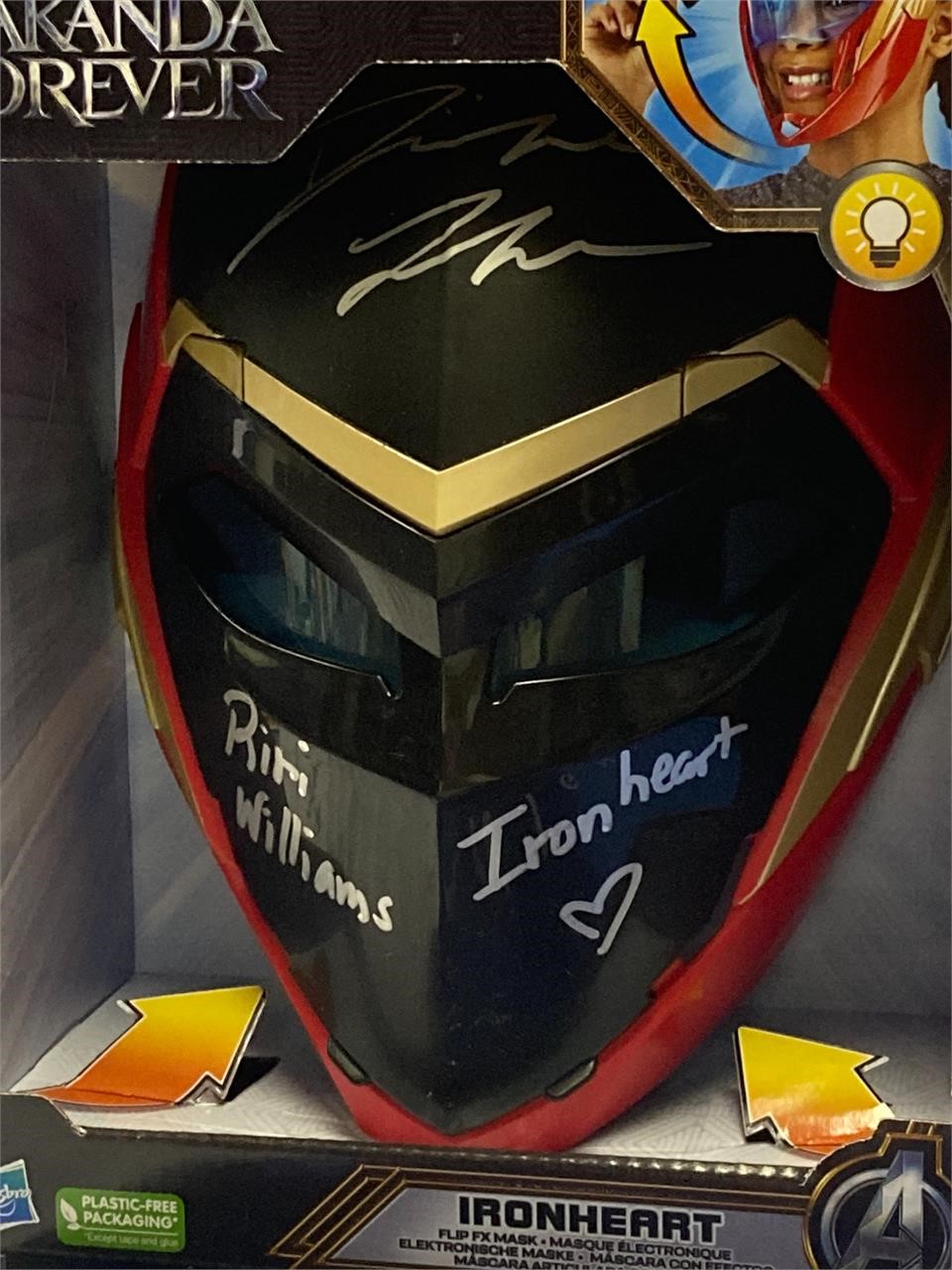 Autograph COA Ironheart Mask