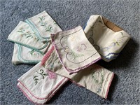 VINTAGE HAND STITCHED TABLE RUNNERS