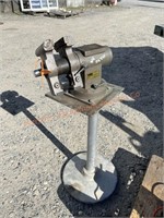 Larin 5" Combination Vise on Stand