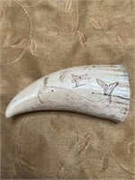 ANTUQUE ENGRAVED WHALE TOOTH SCRIMSHAW