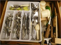 DRAWER CONTENTS OF FLATWARE AND KITCHEN COOK ITEMS