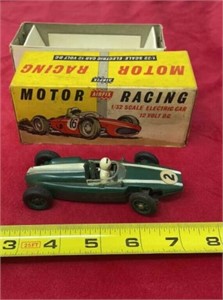 Airfix motor racing 1/32 scale electric car 12