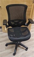 BAYSIDE MESH OFFICE CHAIR