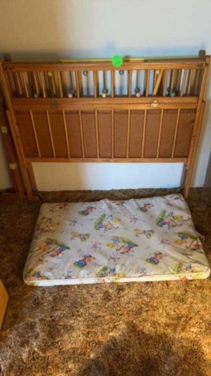 FOLDABLE WOODEN CRIB WITH MATTRESS