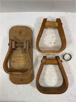 LOT OF 3 FORT RECOVERY STIRRUP FACTORY STIRRUPS