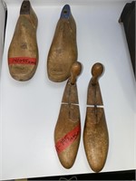 4 Vintage shoe forms