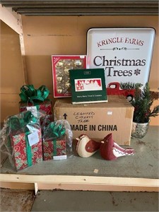 Christmas Signs, Ornaments, Birds, Lighted Tree