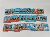 LARGE ASSORTMENT 1971 TOPPS FOOTBALL CARDS