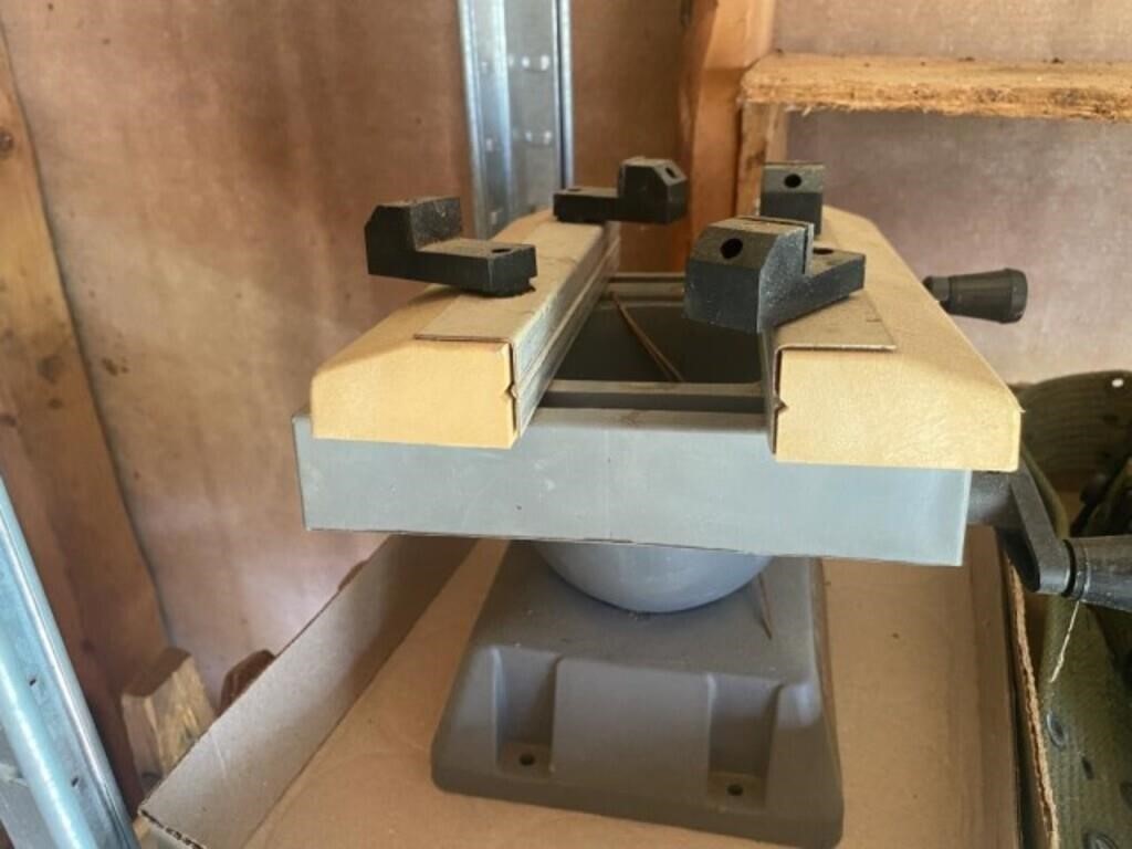 Black and decker workmate plastic clamp