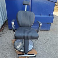 Black barber/ hairdresser Chair